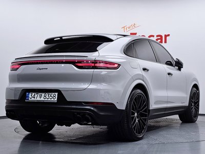 PORSCHE CAYENNE - 4