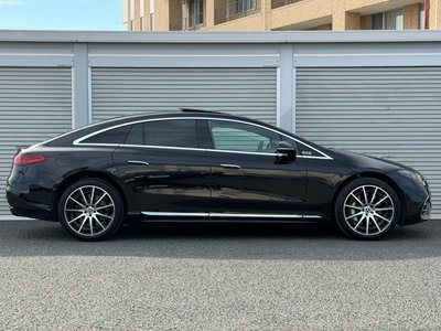 MERCEDES-BENZ EQS - 10