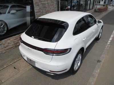 صورة 8 لـ 2019 Porsche MACAN