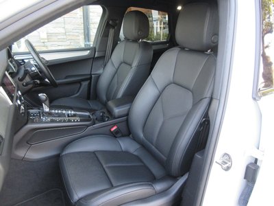 2019 Porsche MACAN — миниатюра 39