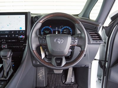 2025 Toyota ALPHARD — миниатюра 25