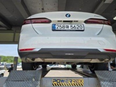 BMW 5 SERIES - 2