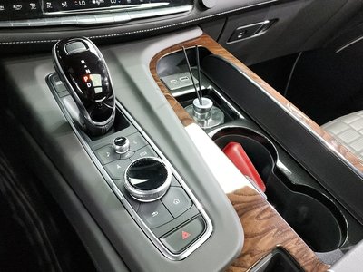 CADILLAC ESCALADE 5TH GENERATION - 9