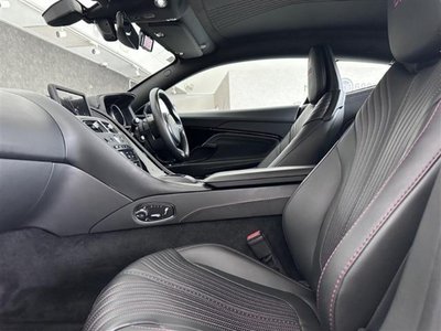 2017 Aston Martin DB11 — миниатюра 28