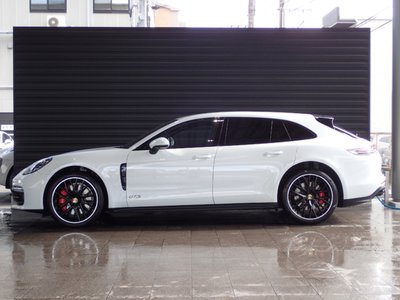 PORSCHE PANAMERA - 4