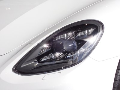 PORSCHE PANAMERA - 3