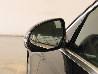 MERCEDES-BENZ E-CLASS - 6