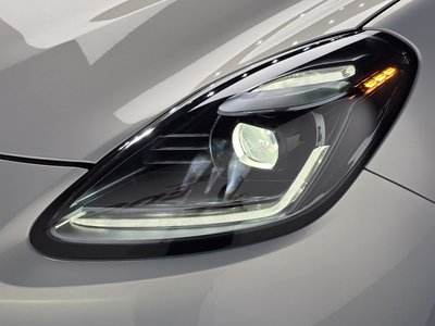 صورة 9 لـ 2023 Maserati GRECALE