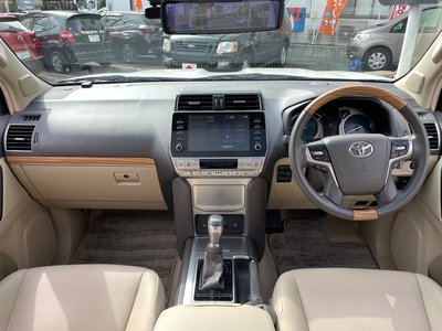 TOYOTA LAND CRUISER PRADO - 10