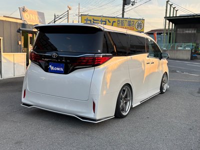 TOYOTA ALPHARD - 4