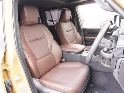 TOYOTA LAND CRUISER 250 - 8