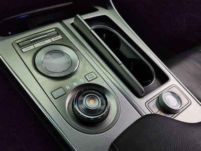 GENESIS GV80 - 8