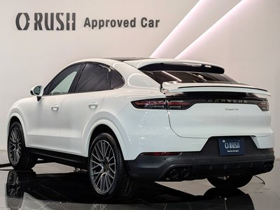 2020 Porsche CAYENNE photo 6