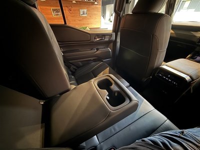 صورة مصغرة 34 لـ 2026 Toyota LAND CRUISER 250