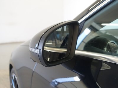 MERCEDES-BENZ CLA - 9