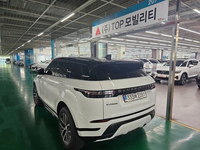 صورة 4 لـ 2025 LAND Rover RANGE ROVER EVOQUE