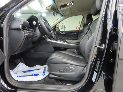 GENESIS GV80 - 6
