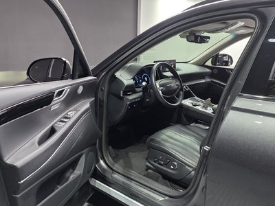 2022 Genesis GV80 — миниатюра 13
