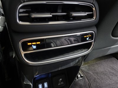 2022 Genesis GV80 — миниатюра 25
