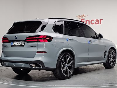 صورة 4 لـ 2025 BMW X5