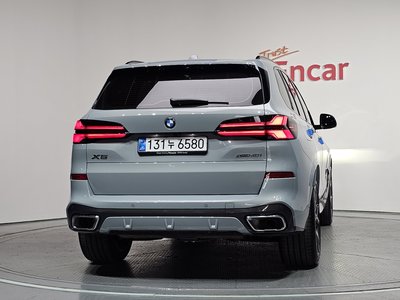 صورة 3 لـ 2025 BMW X5