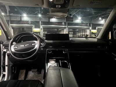صورة 5 لـ 2021 Genesis GV80