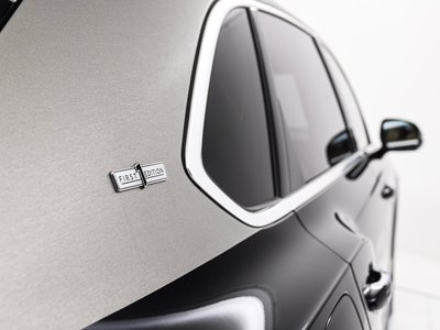 2023 Bentley BENTAYGA thumbnail 44