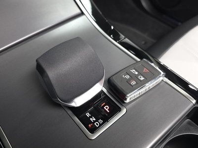 2025 LAND Rover RANGE ROVER EVOQUE photo 9