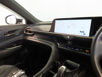 TOYOTA CROWN CROSSOVER - 10