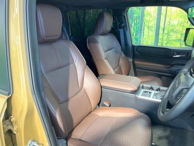 TOYOTA LAND CRUISER - 8