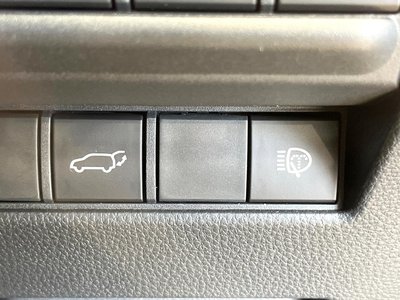 TOYOTA LAND CRUISER - 7