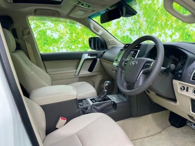 TOYOTA LAND CRUISER PRADO - 4