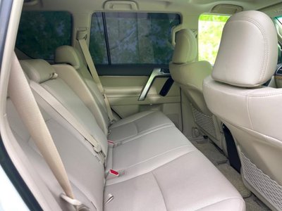 TOYOTA LAND CRUISER PRADO - 5