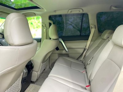 TOYOTA LAND CRUISER PRADO - 7