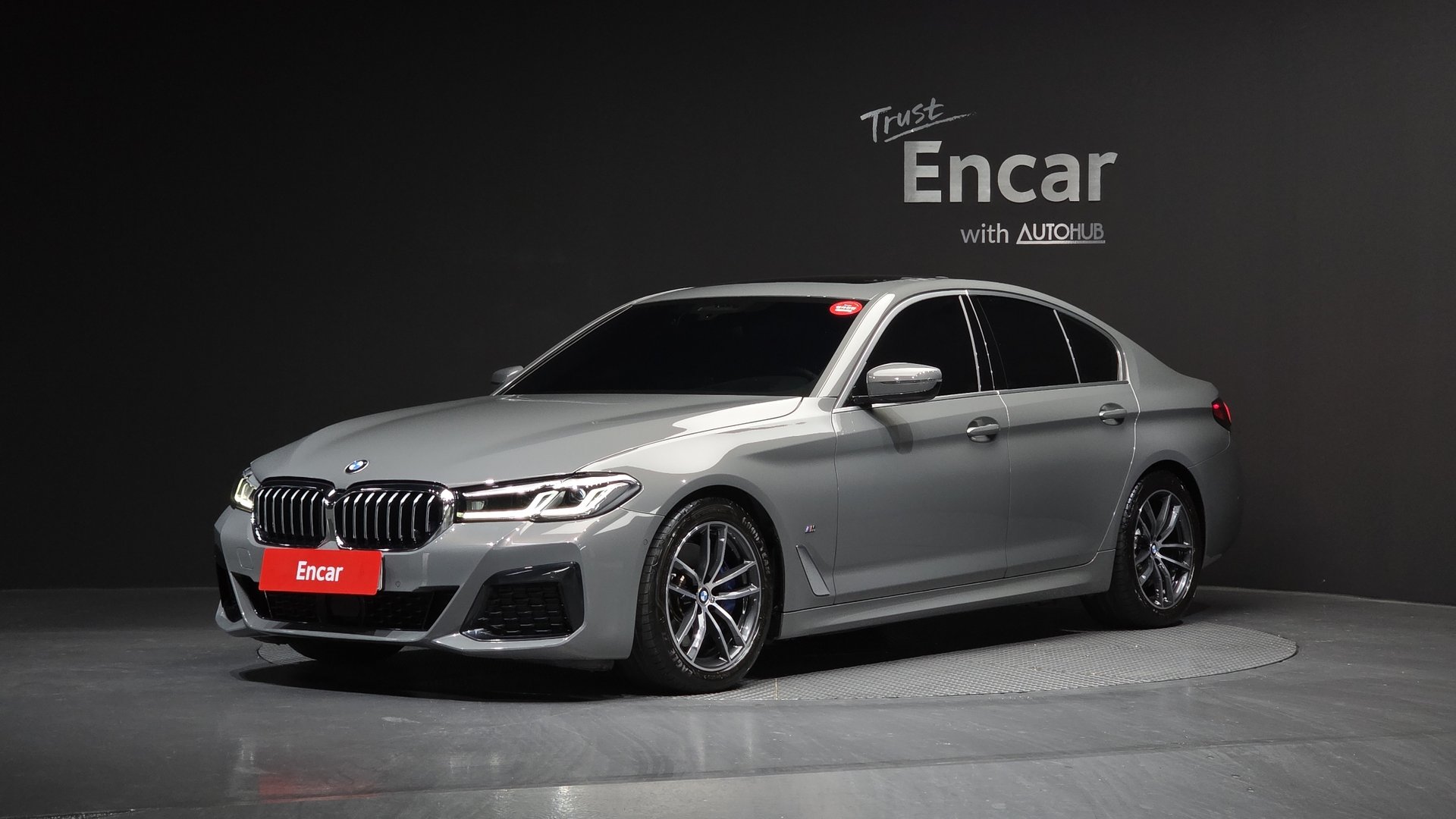 BMW 5 SERIES - View 1