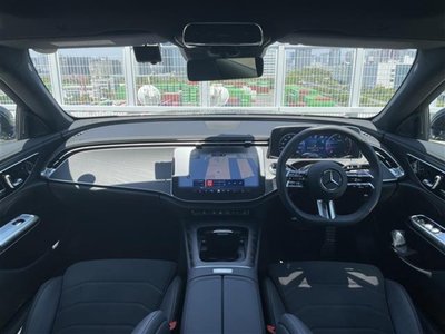 MERCEDES-BENZ E-CLASS - 3