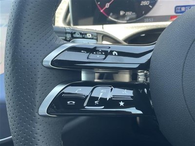 MERCEDES-BENZ E-CLASS - 7
