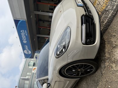 PORSCHE PANAMERA - 1