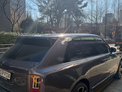 ROLLS-ROYCE CULLINAN - 9