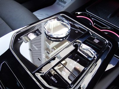2026 BMW 5 SERIES — миниатюра 40