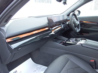 2026 BMW 5 SERIES — миниатюра 63
