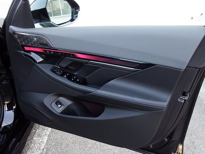 2026 BMW 5 SERIES — миниатюра 25