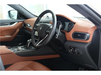 MASERATI LEVANTE - 3