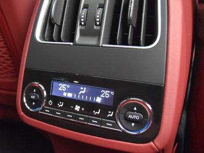 2022 Maserati LEVANTE 缩略图 18