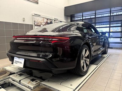 2025 Porsche TAYCAN photo 6