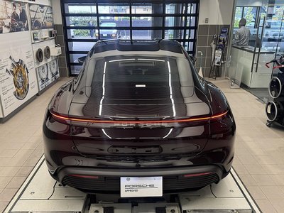 2025 Porsche TAYCAN photo 5