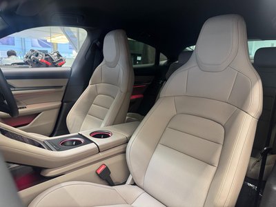 2025 Porsche TAYCAN 缩略图 22