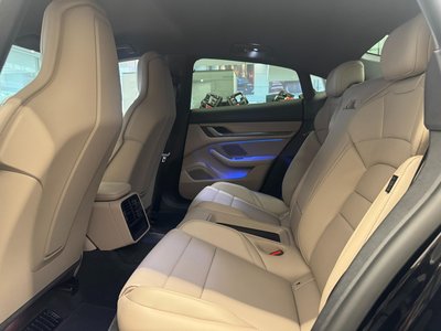 2025 Porsche TAYCAN 缩略图 52