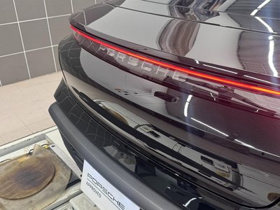 2025 Porsche TAYCAN 缩略图 14