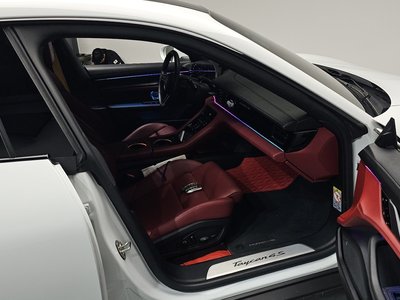 صورة مصغرة 17 لـ 2021 Porsche TAYCAN